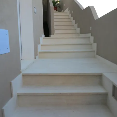 Estia Apartment